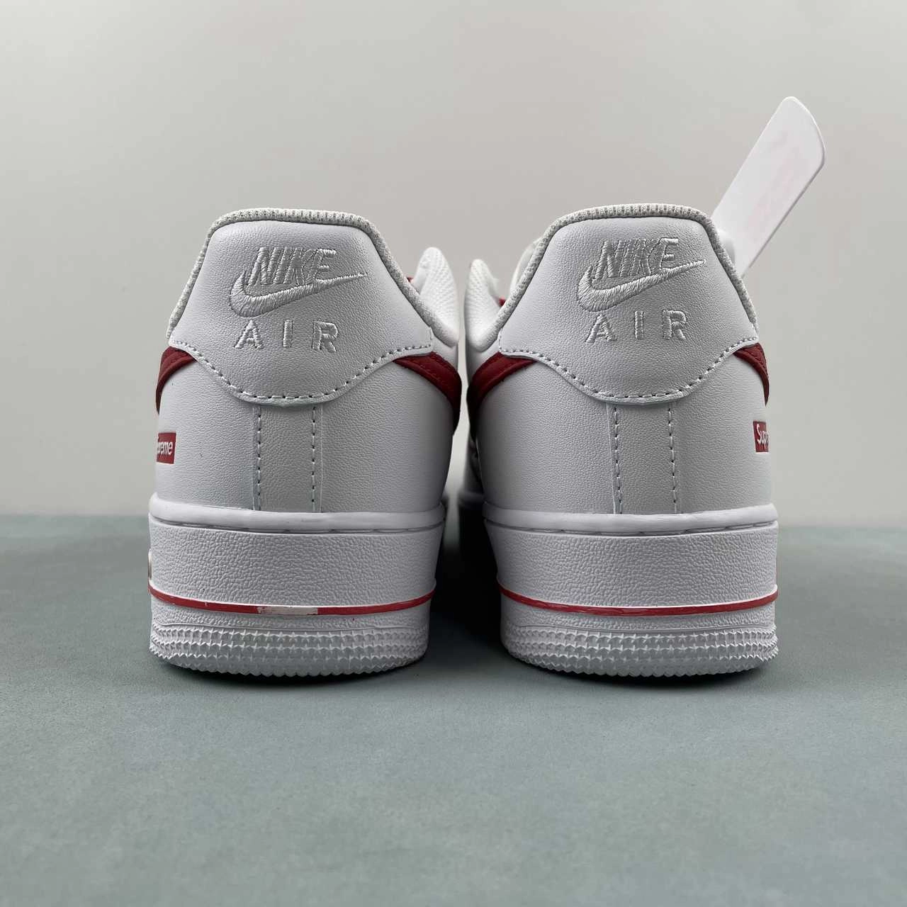 Supreme x Air Force 1 07 Low White Red CU9225-010 Running Light Moisture control