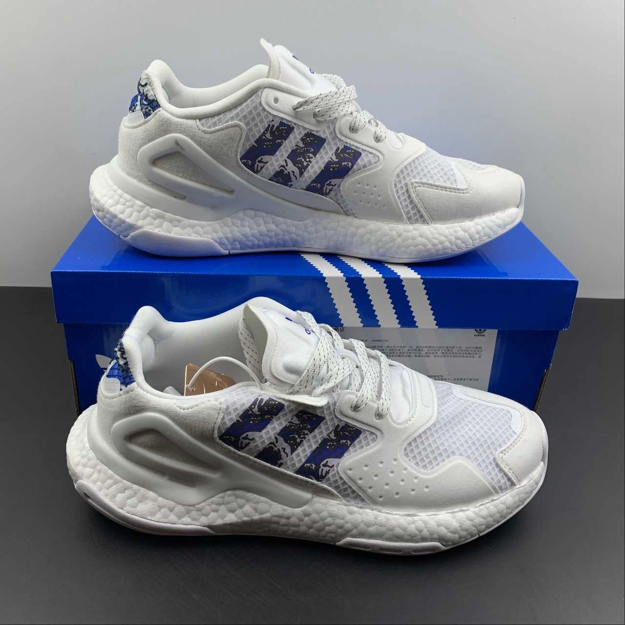 Adidas Day Jogger Boost White Blue White FY3026 running for team building elegant shoe charm