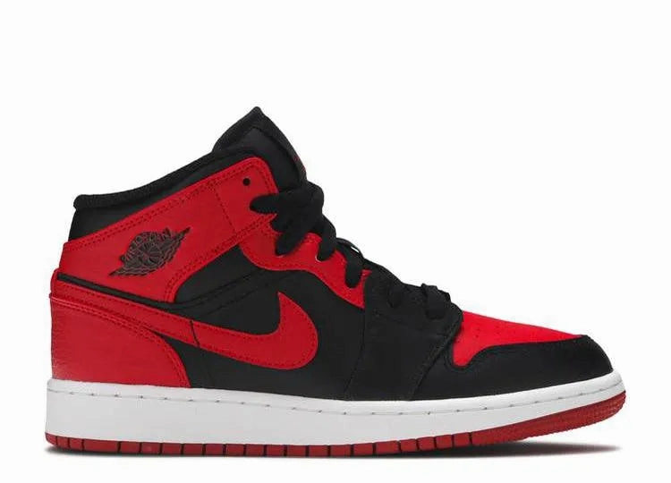 Air Jordan 1 Mid Banned (GS) Tension Balanced Design
