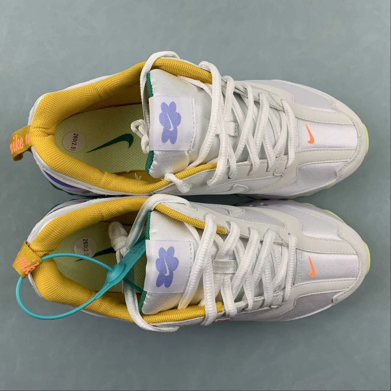 late evening running Air Max Dawn White Peach Cream DX3717-100