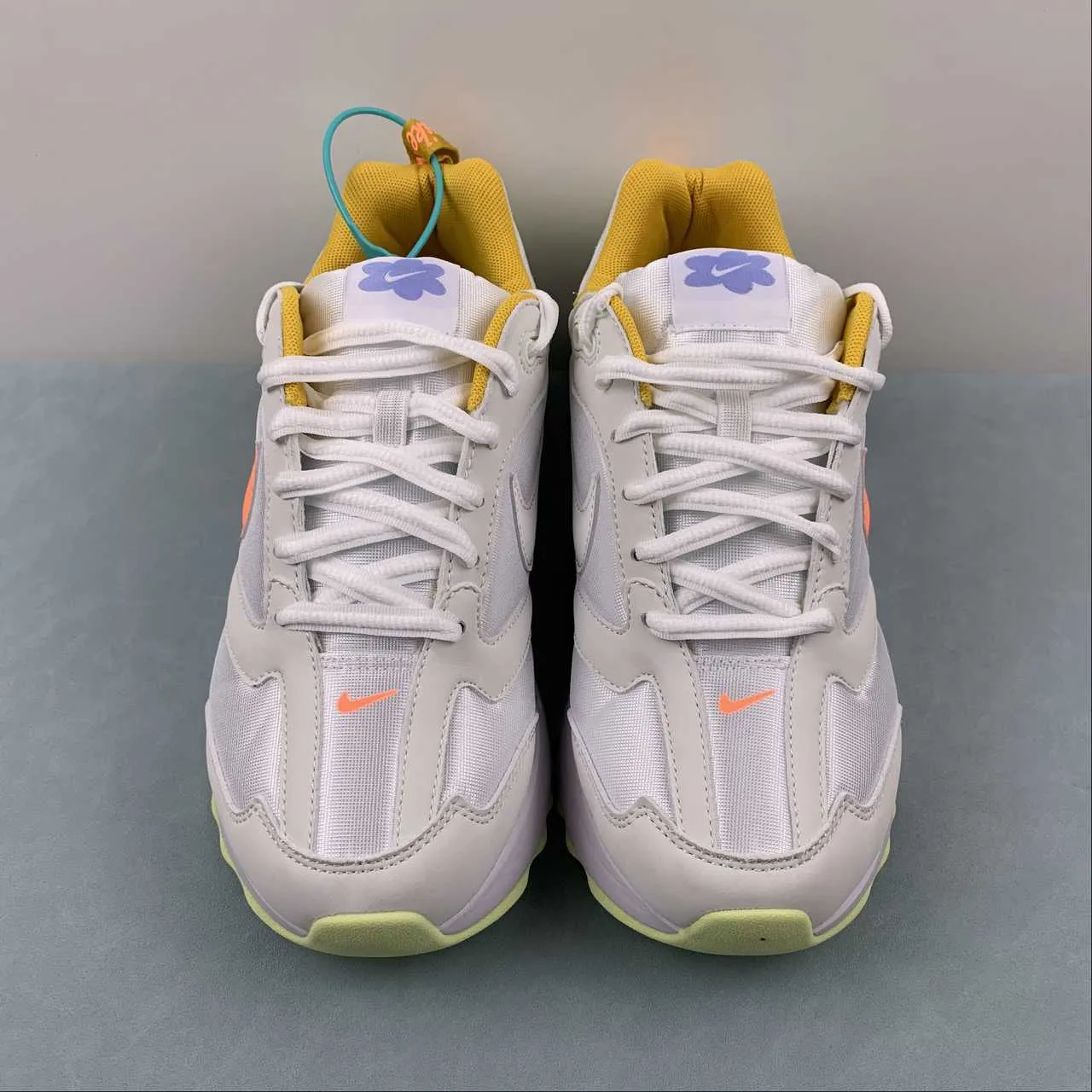 Air Max Dawn White Peach Cream DX3717-100 toe - bumper light - duty running wear