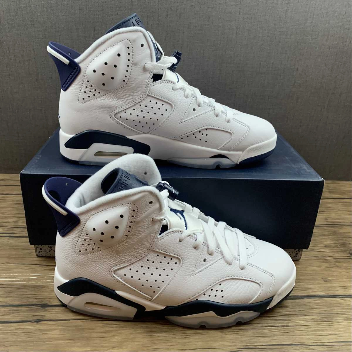 Air Jordan 6 Retro White Midnight Navy CT8529-141 Sleek Design Travel Fit
