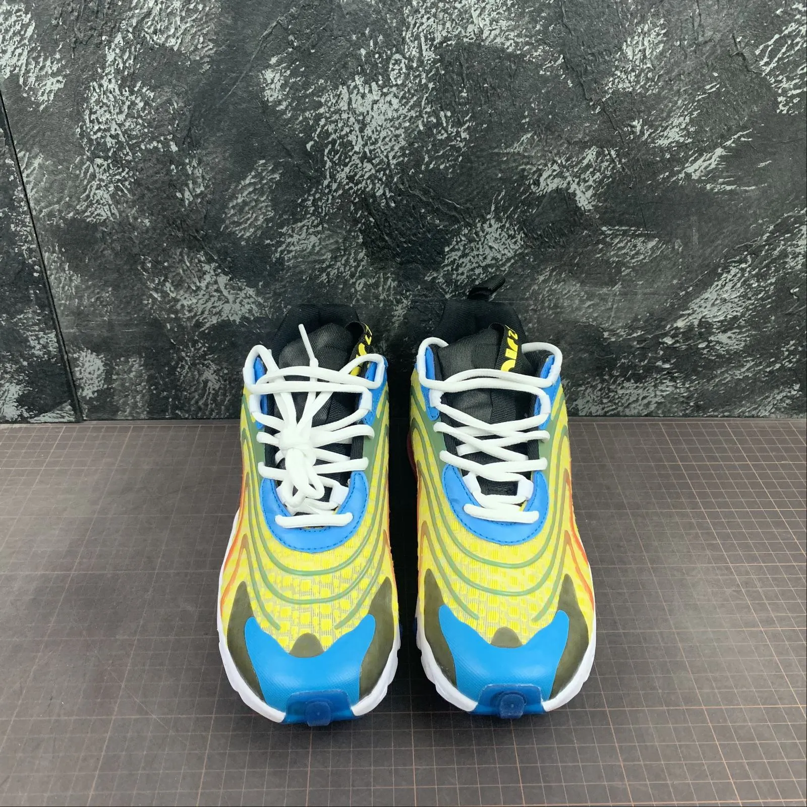 Rubber Outsole breathable membrane shoes Air Max 270 React Yellow CD6870-403