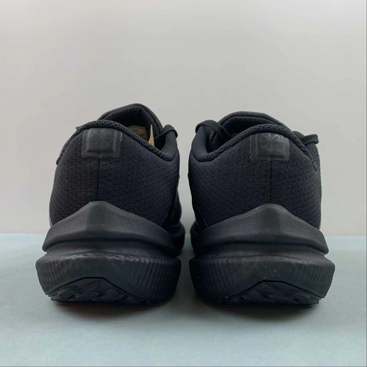 Layer Support Professional Gear Air Winflo 10 Triple Black DV4022-001