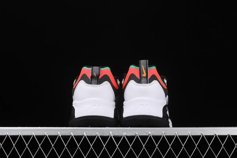 Air Max 200 White Black Bright Crimson AQ2568-101 Minimalist Style running in a desert shoes