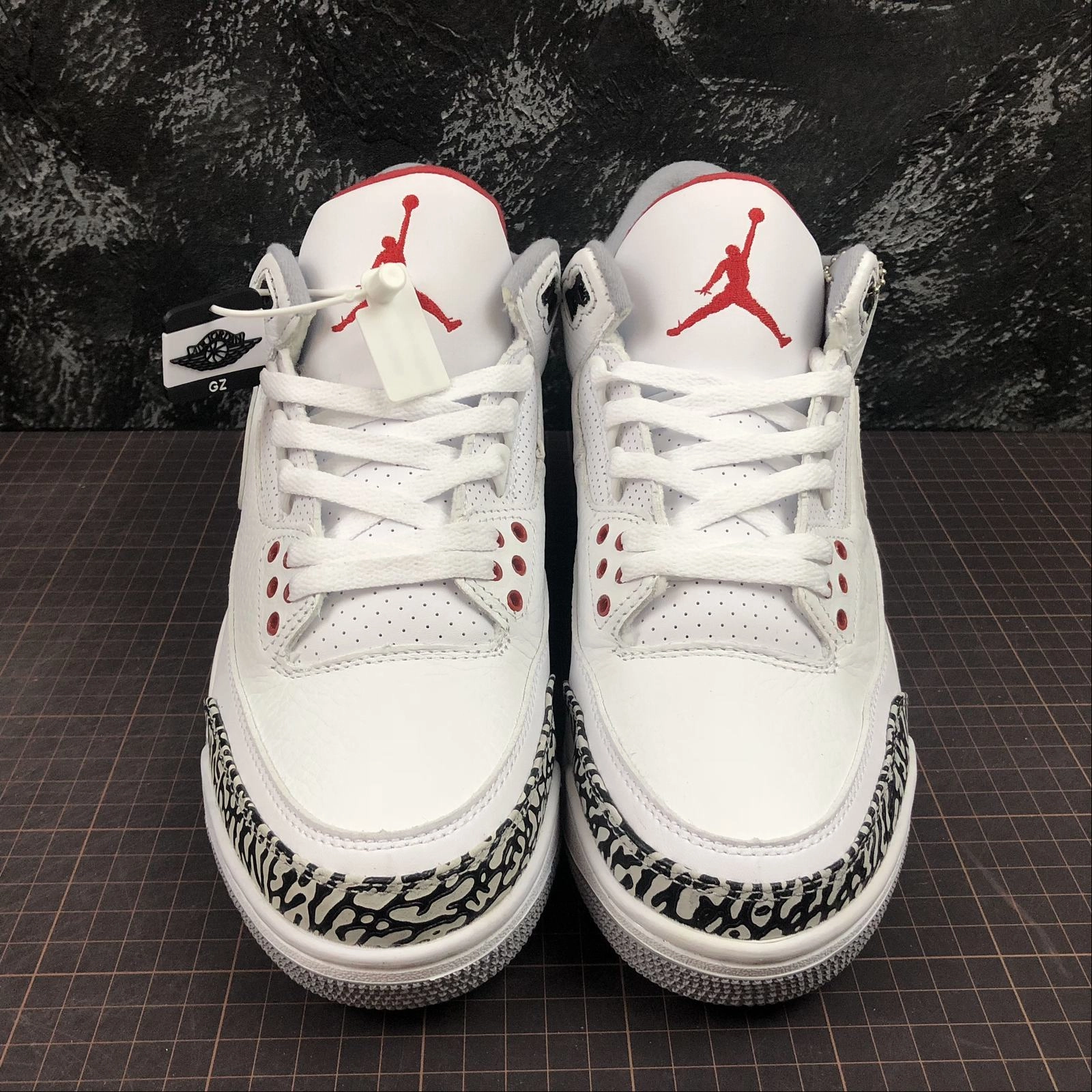 Shore Hike Air Jordan 3 Retro JTH NGR White White-Fire-Red-Black AV6683-160