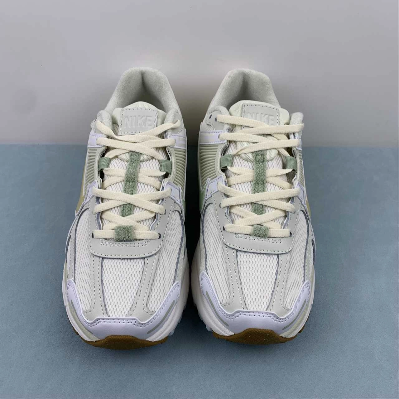 Fitness Style Zoom Vomero 5 Sail Buff Gold Sea Glass FV3638-171