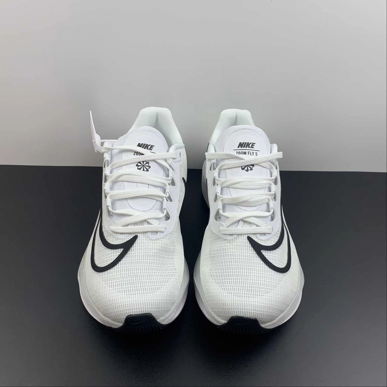Zoom Fly 5 White White-Black DM8968-500 Toe grip provides security for floor-based workouts Foot Stability