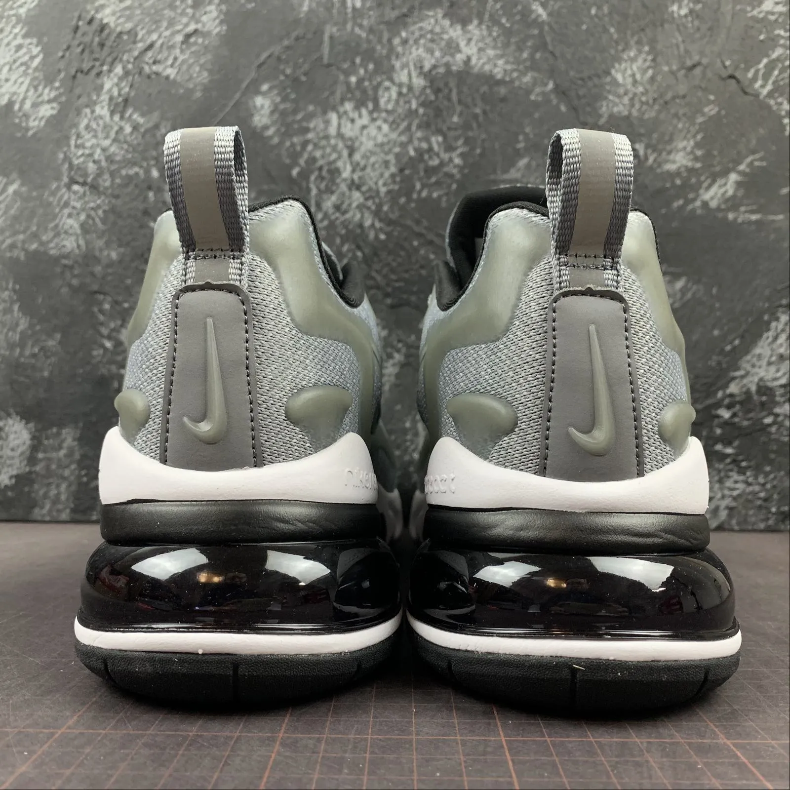 Air Max 270V2 Black Tech LT Grey Black AO4971-104 practical - elegance Knit Upper