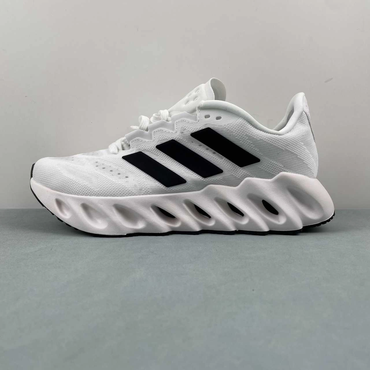 breathable lining shoes Adidas Switch Fwd White Black ID1781