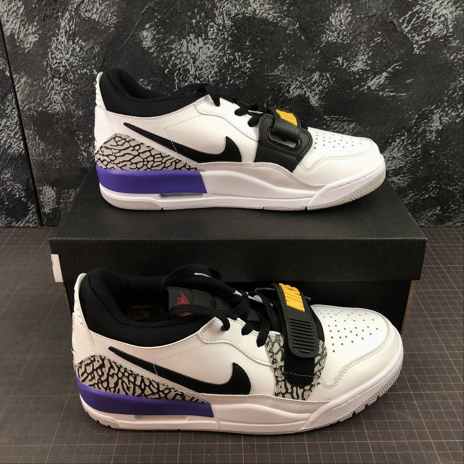Running Shoes All   Terrain Air Jordan Legacy 312 Low White Black Purple CD7069-108