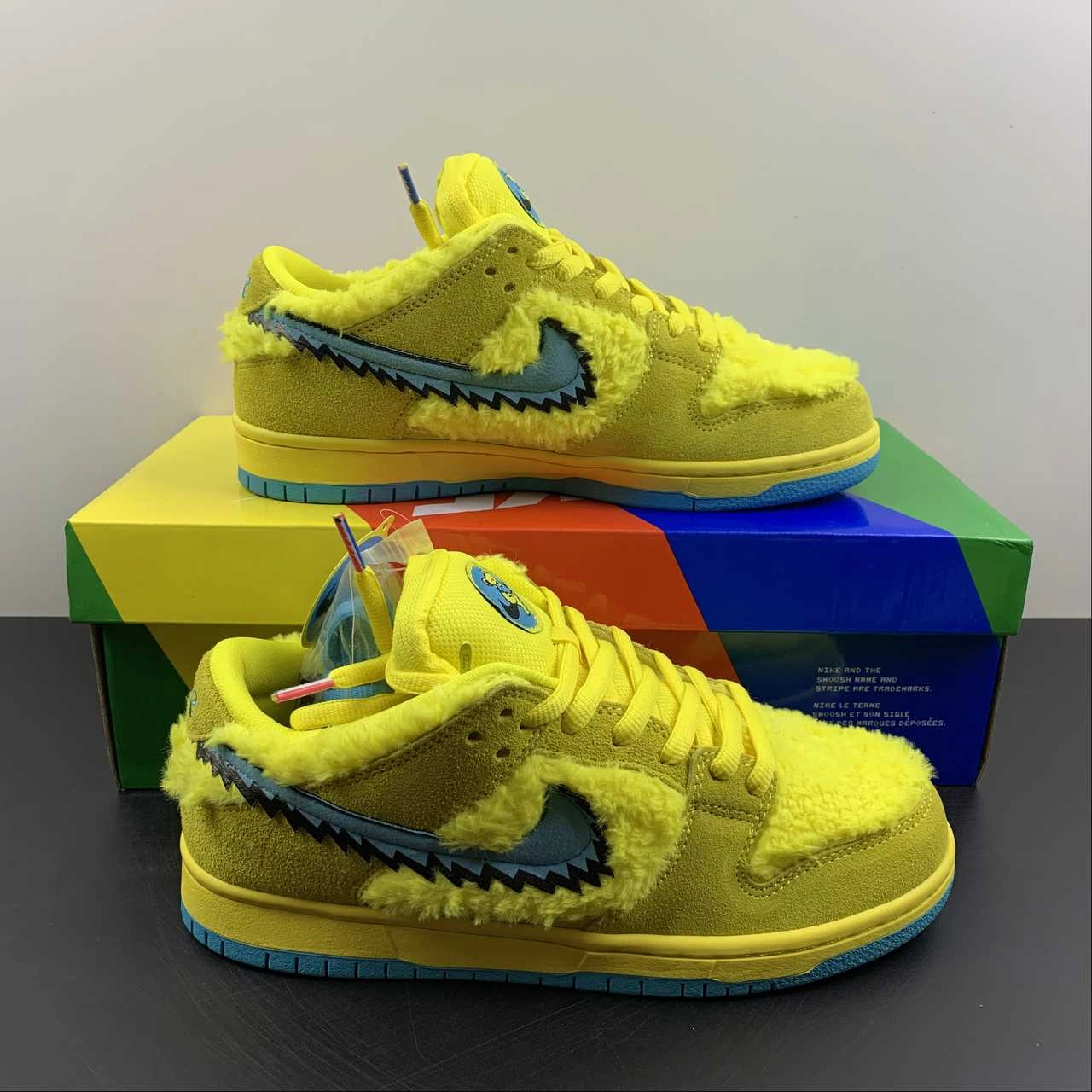 SB Dunk Low PRO QS Opti Yellow Blue Fury Durable Outsoles
