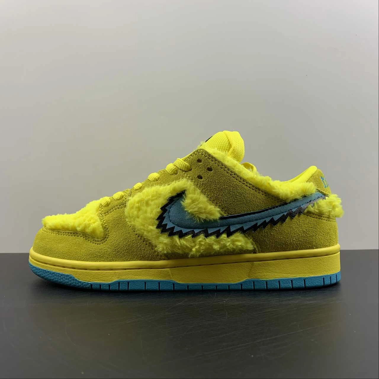 Comfort Advantage SB Dunk Low PRO QS Opti Yellow Blue Fury