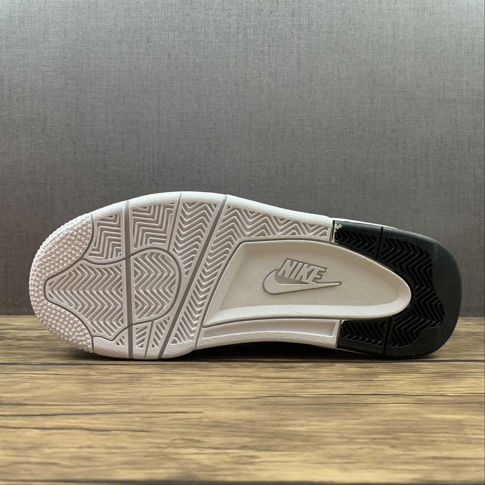 track shoes substitute Air Flight Legacy White Gold Red DD8493-169