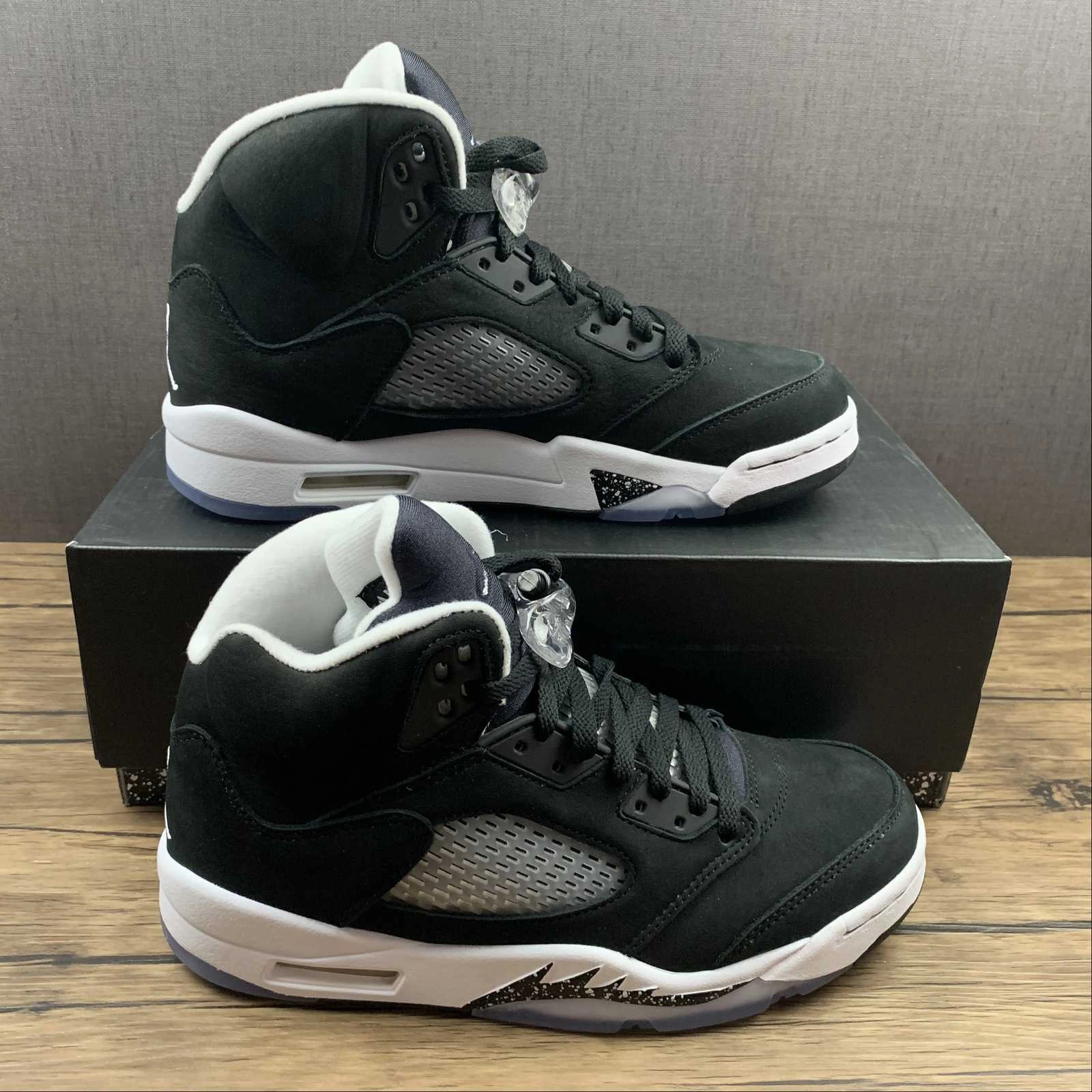Air Jordan 5 Retro Black Cool Grey-White  CT4838-011 Metatarsal Support