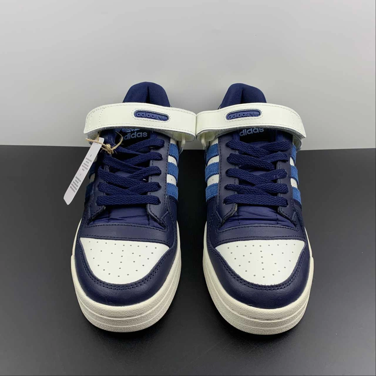 Comfort Fit Base Comfort Adidas Forum 84 Low White Navy Marine GX2162