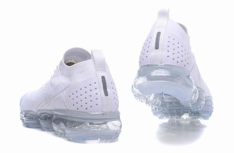 Move Daily Stay Dry Air VaporMax Flyknit 2.0 White White 942842-100