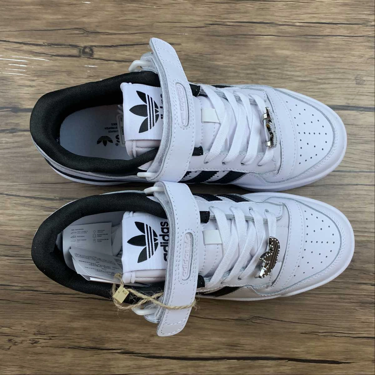 Breathable Airflow Design Dynamic Arch Adidas Forum 84 Low White Black White GY0751