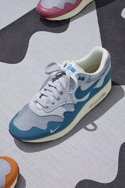 Heel - striker Nike Air Max 1 x Patta Noise Aqua