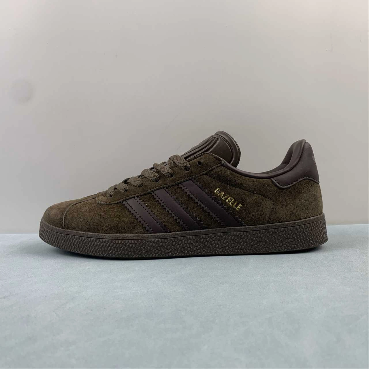Compact Adidas Gazelle Earth Strata Brown Gum IG4989