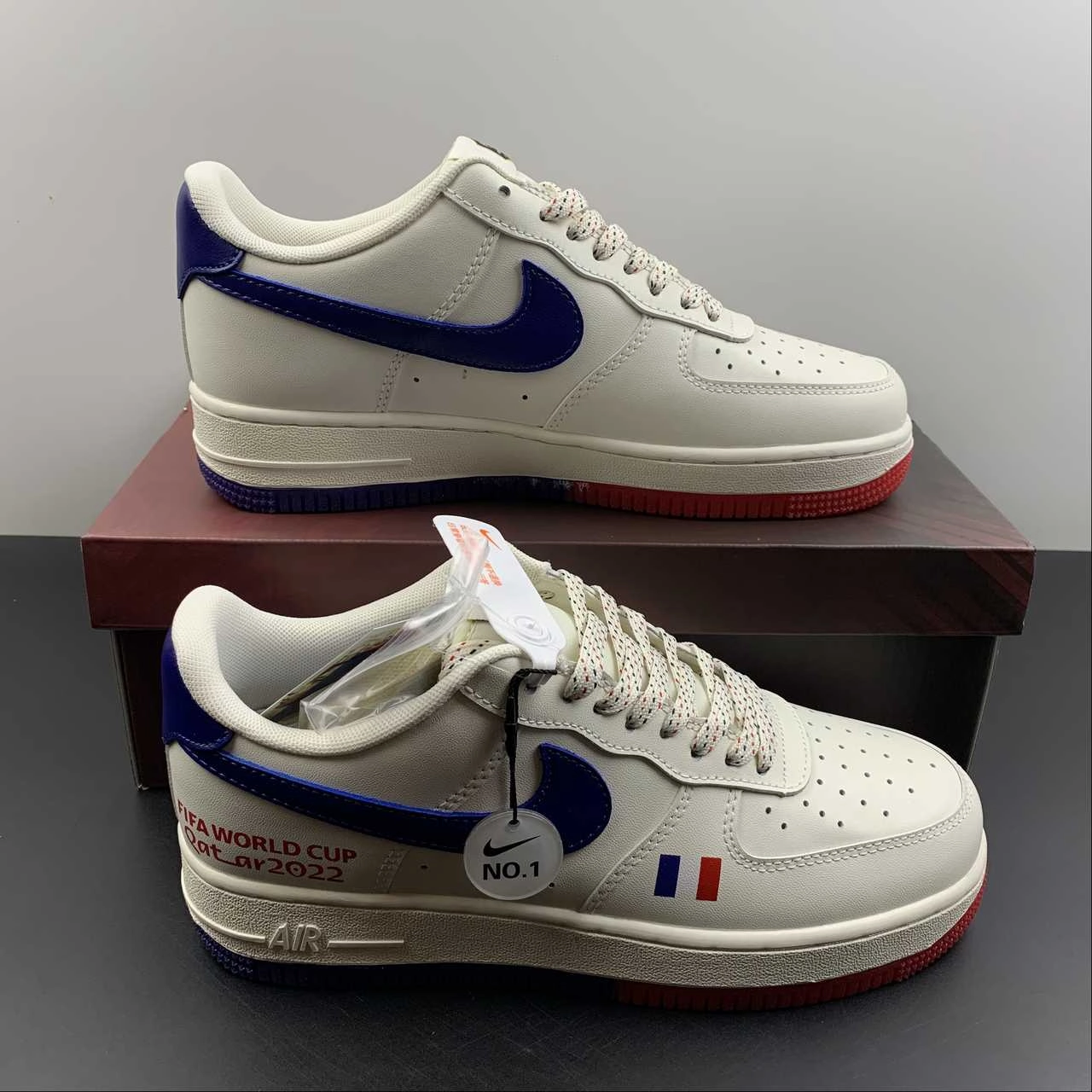 Air Force 1 07 Low FIFA WORLD CUP White Blue Red Customised DQ7658-300 Open Mesh Dusk Step