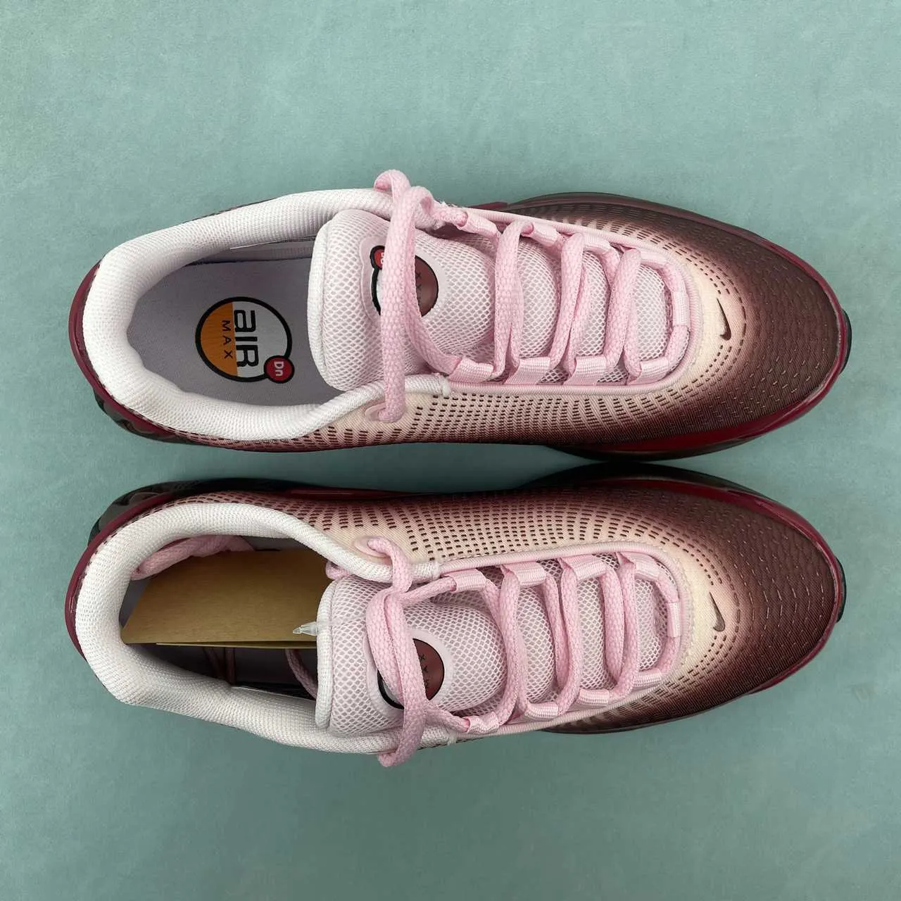 Air Max Dn Bordeaux Crush HQ4050-600 Snug improve traction