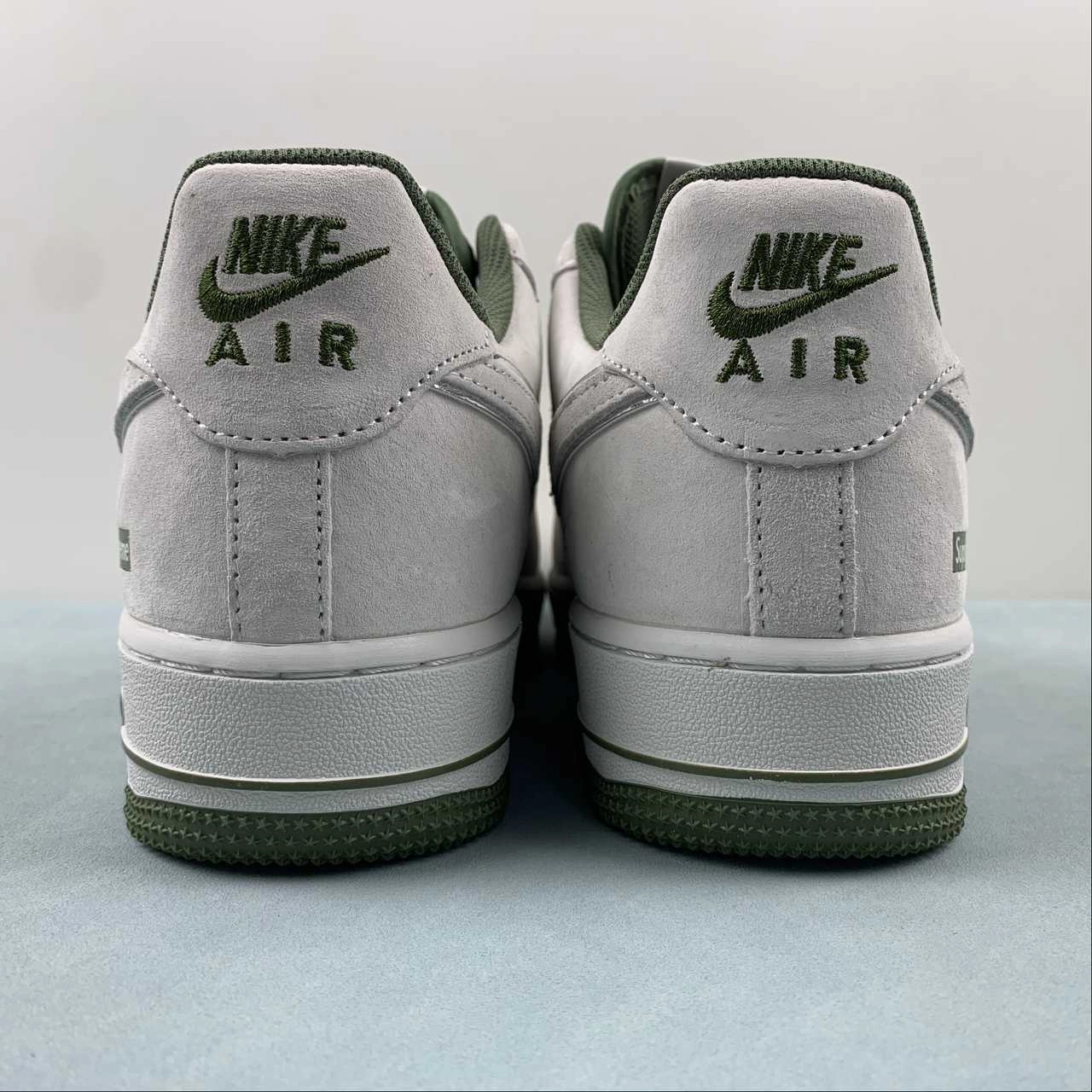 Relax Mood work commute Supreme x Air Force 1 07 Low Suede Gray Green ME2392-106