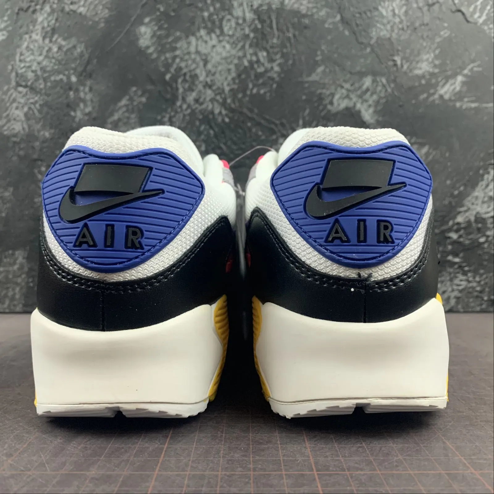 Retro design multi - density midsole shoes Air Max 90 Be True White Multi Color Black Wolf Gray CJ5482-100