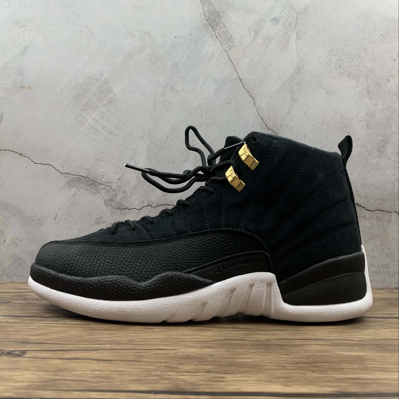 Air Jordan 12 Retro Reverse Taxi Black White 130690-017 Responsive Fit High-Impact Support