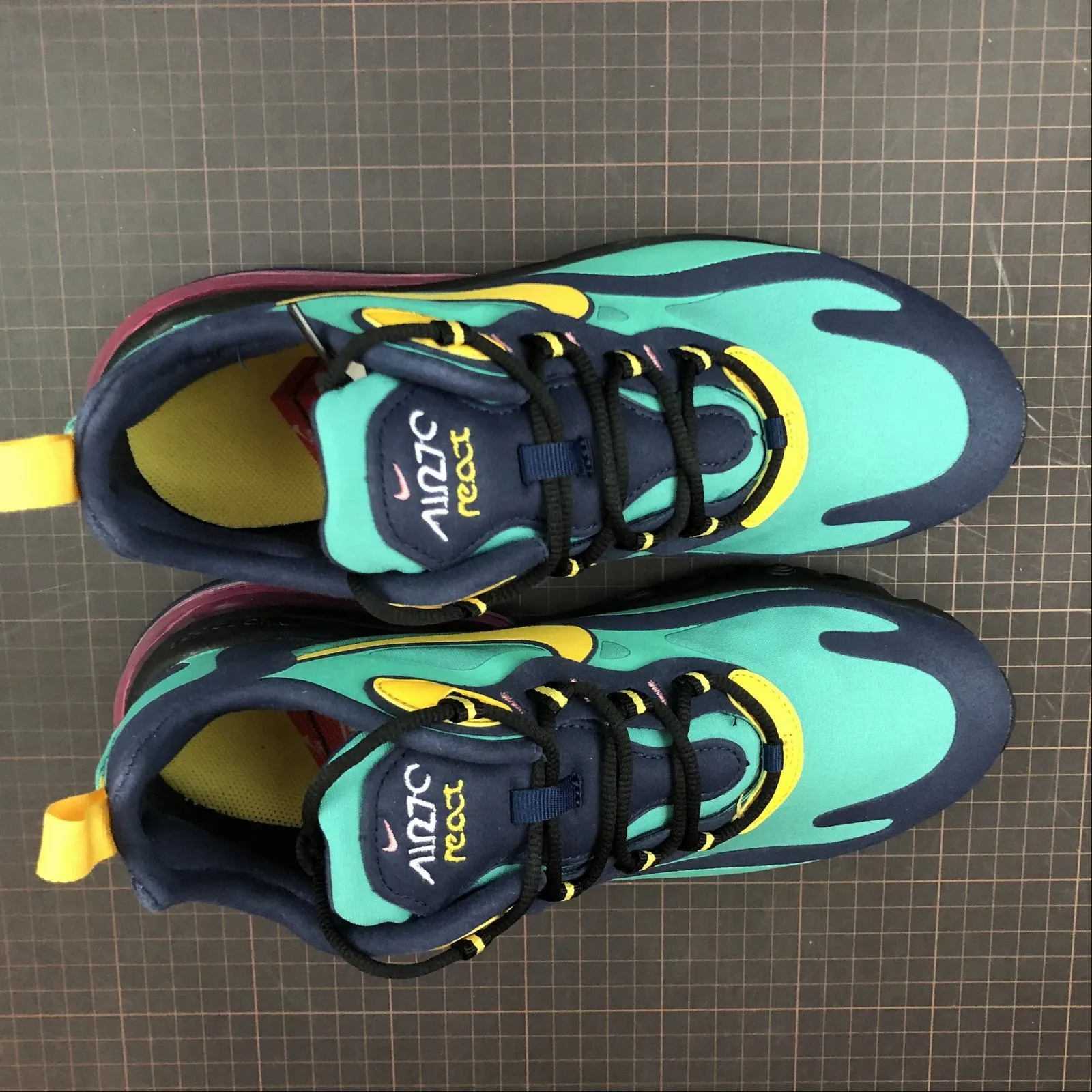 Air Max 270 React Black Green AO4971-300 high - arch