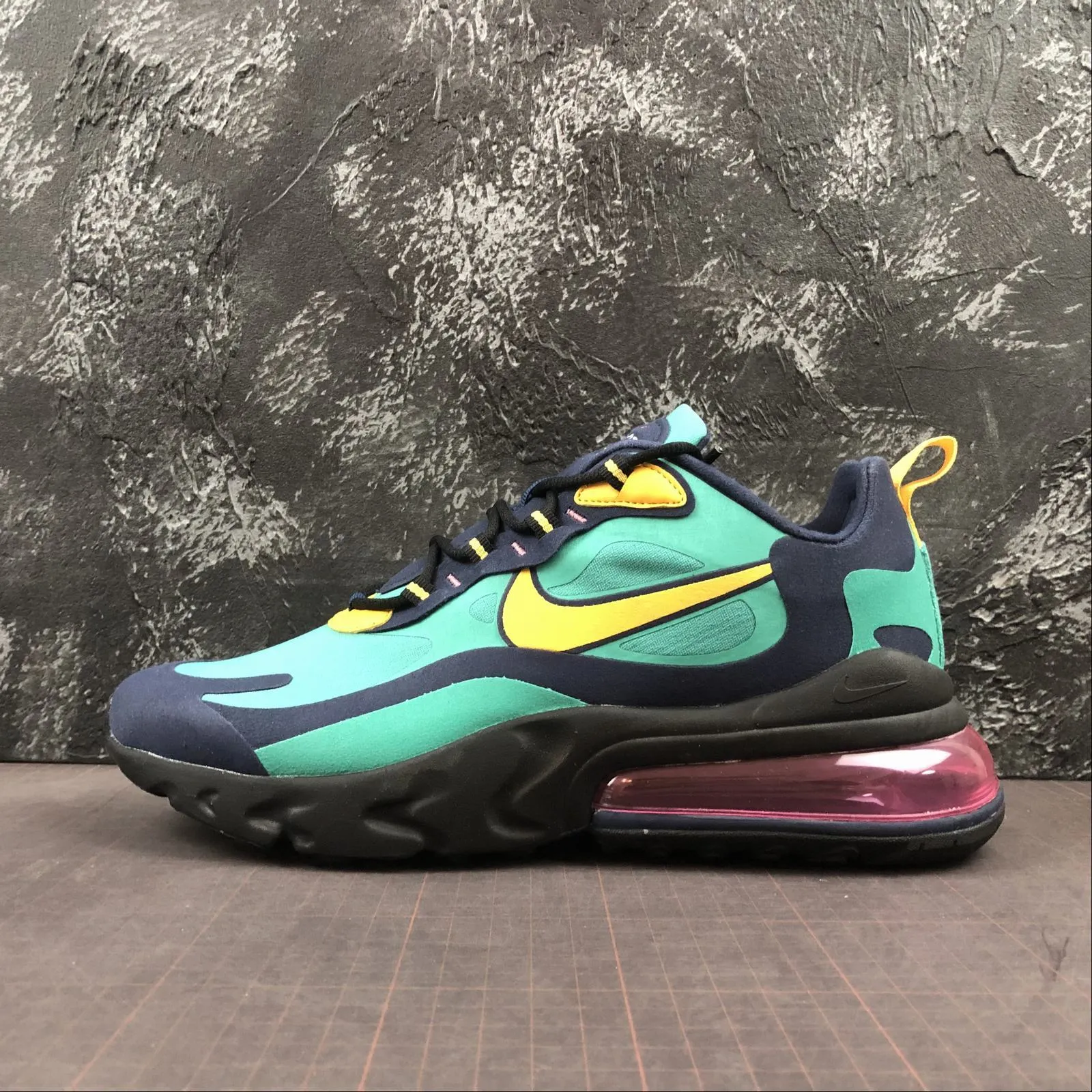 Air Max 270 React Black Green AO4971-300 Foot Health cross-training