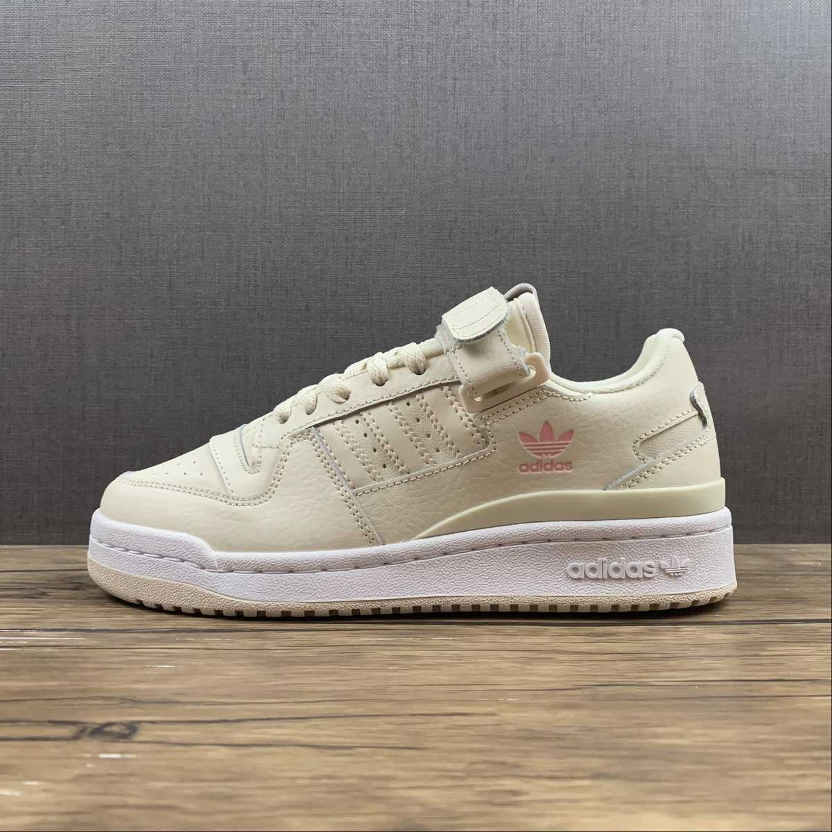 breathable vents Smart Performance Adidas Forum Low Wonder White Halo Blue Pink