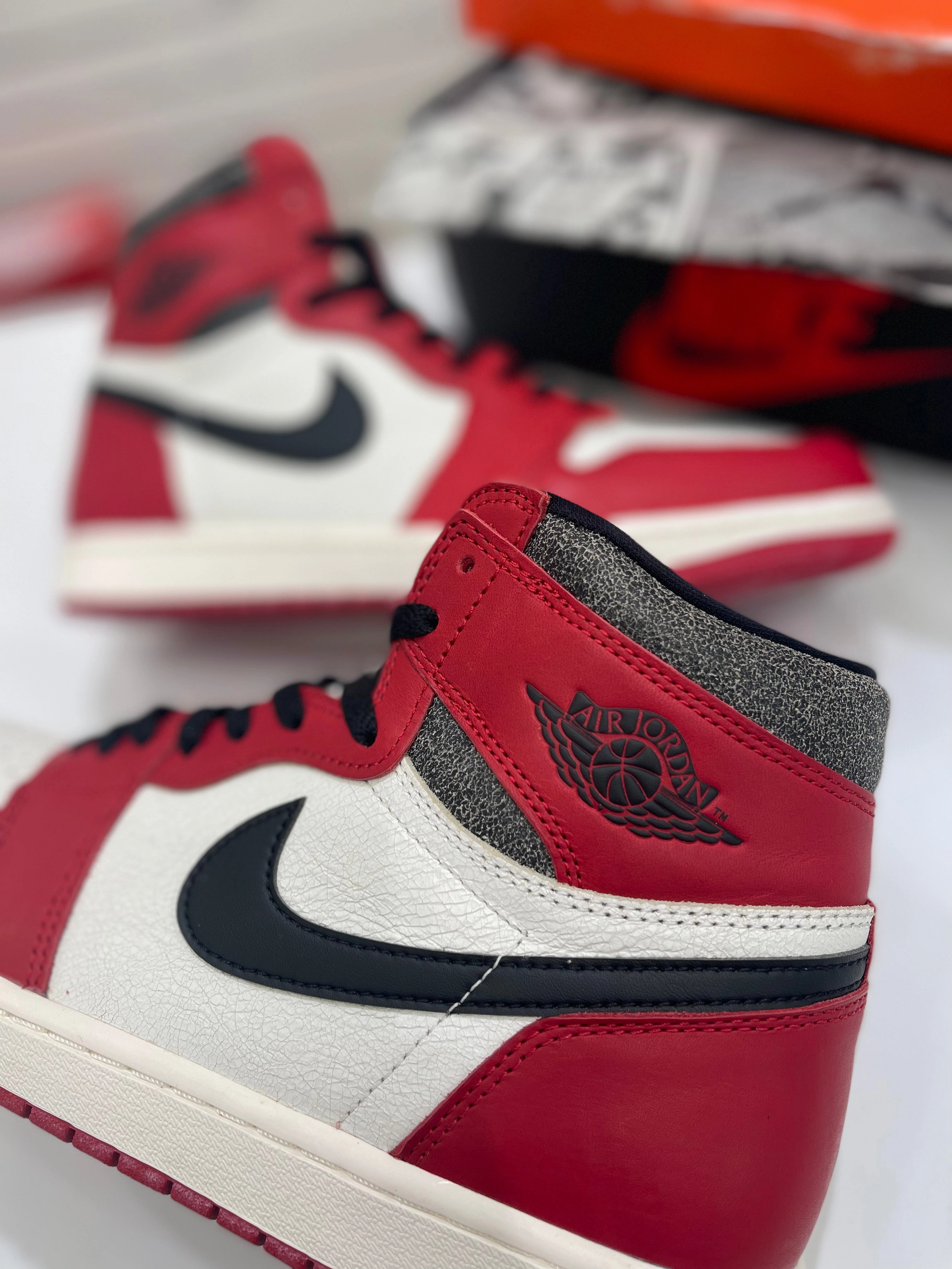 Ergonomic Toe Box Slip Assist JORDAN 1 HIGH 'CHICAGO LOST AND FOUND??