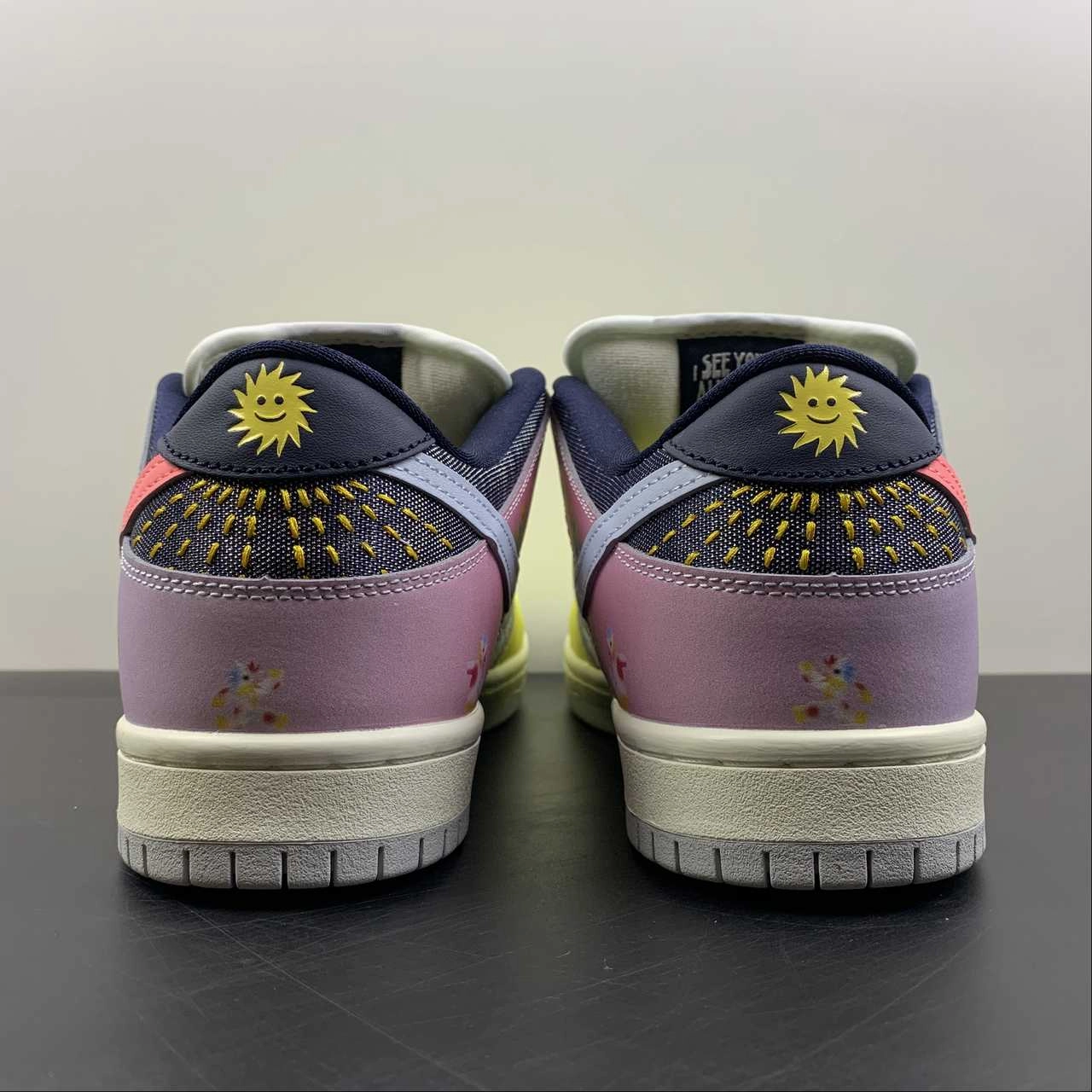 SB Dunk Low Be True Multi-Color DX5933-900 Travel Comfort