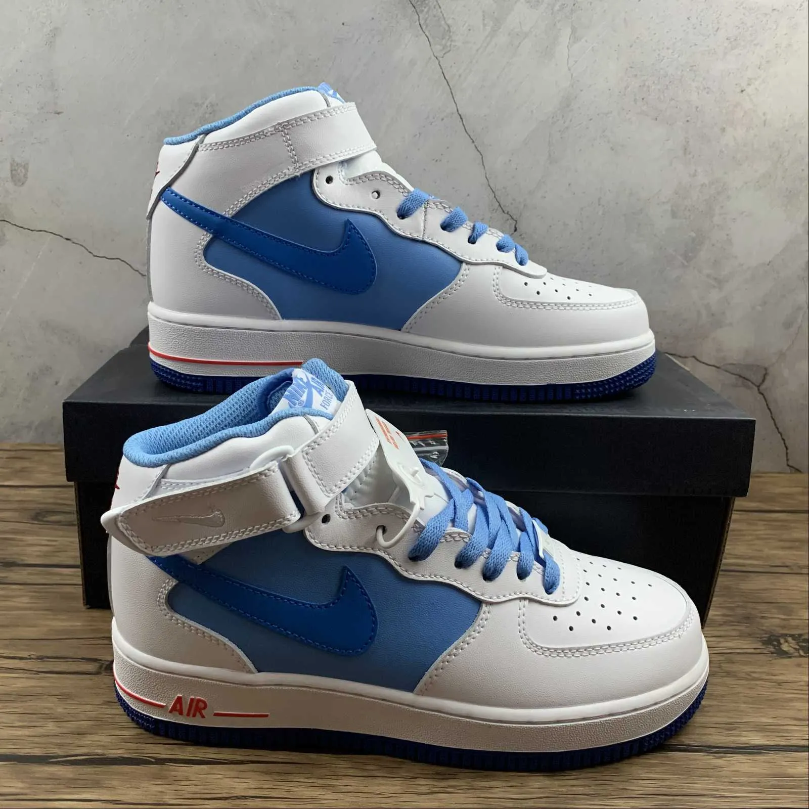 Air Force 1 07 Mid Summit White Blue Red CD0884-126 Jogger Style Loose Fit