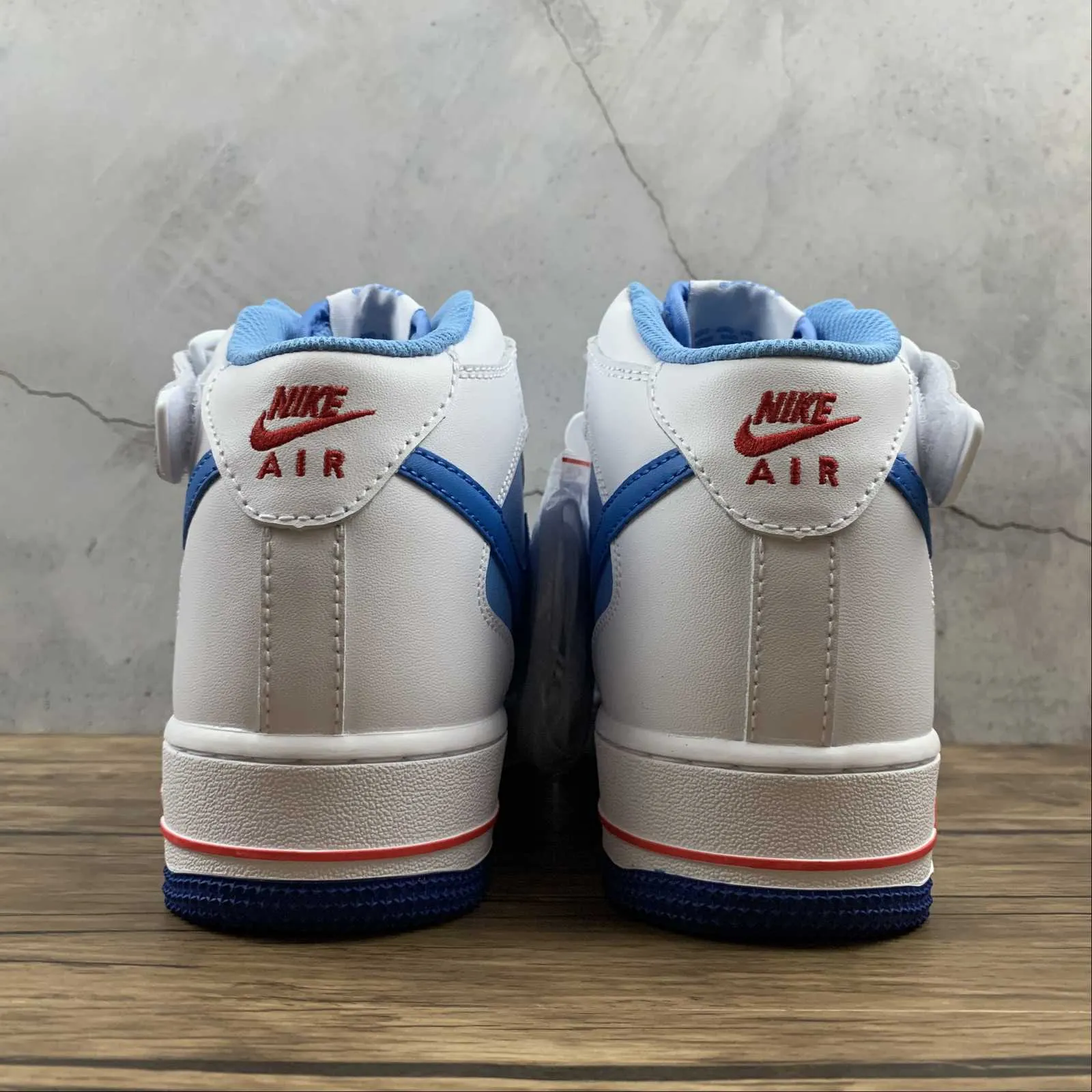 Air Force 1 07 Mid Summit White Blue Red CD0884-126 Ridge Jog Work Style