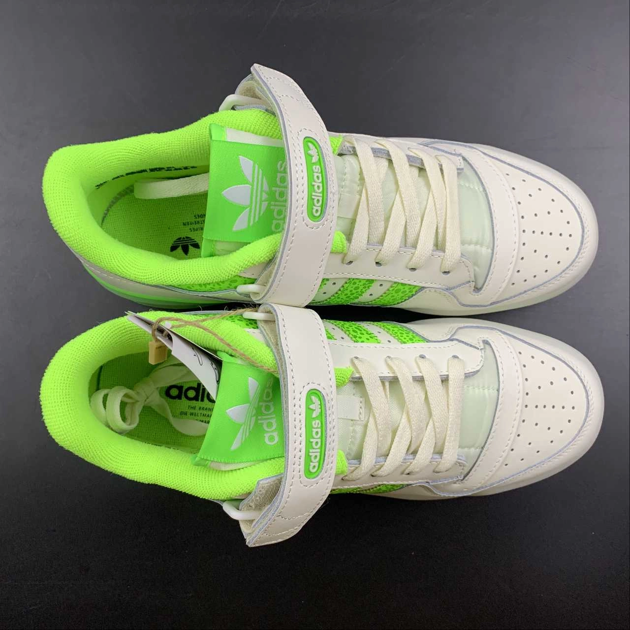 Fashion Step Wicking Inner Sleeve Adidas Forum 84 Low White Volt FY8018