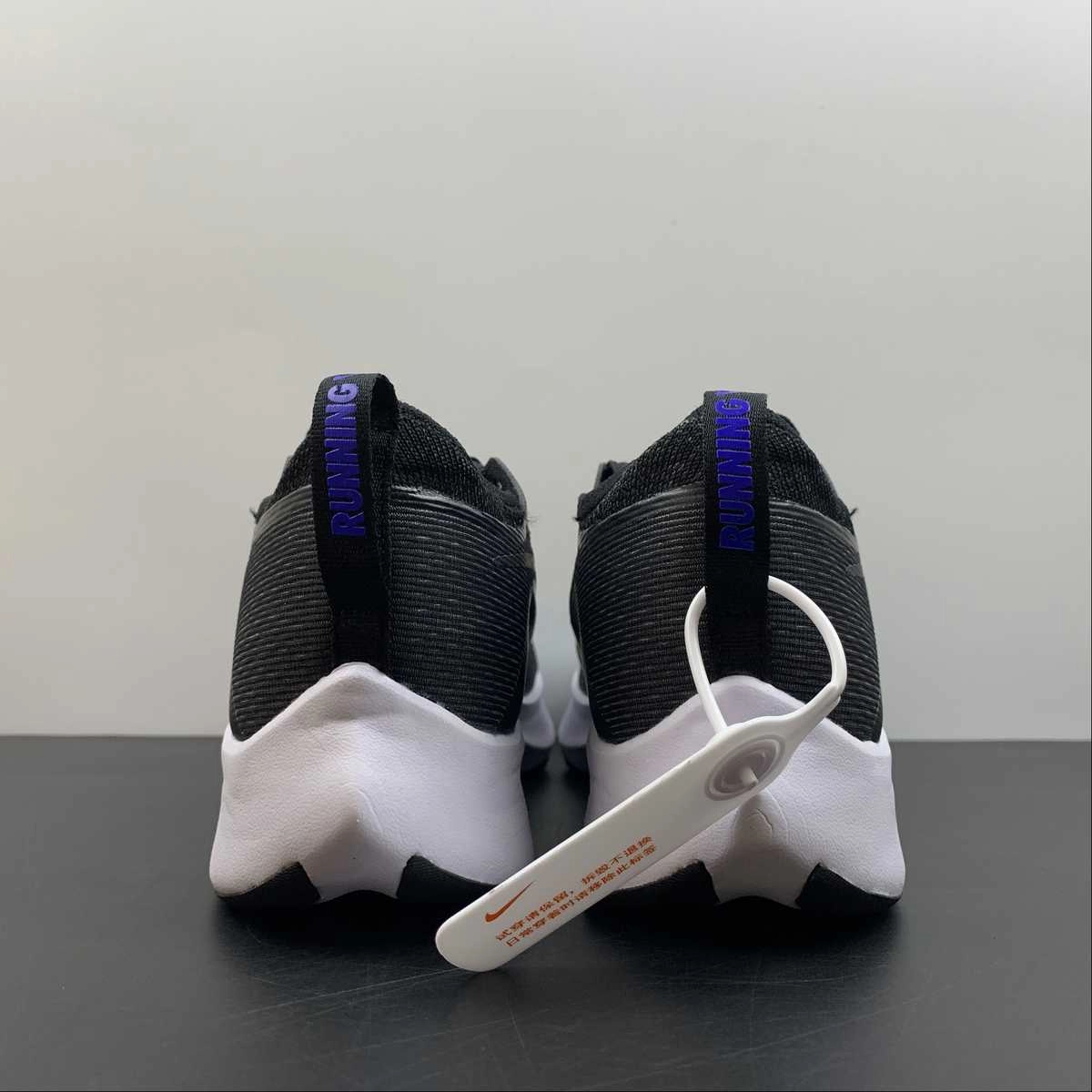 Zoom Fly 4 Black White-Anthracite CT2392-001 Motion Fit