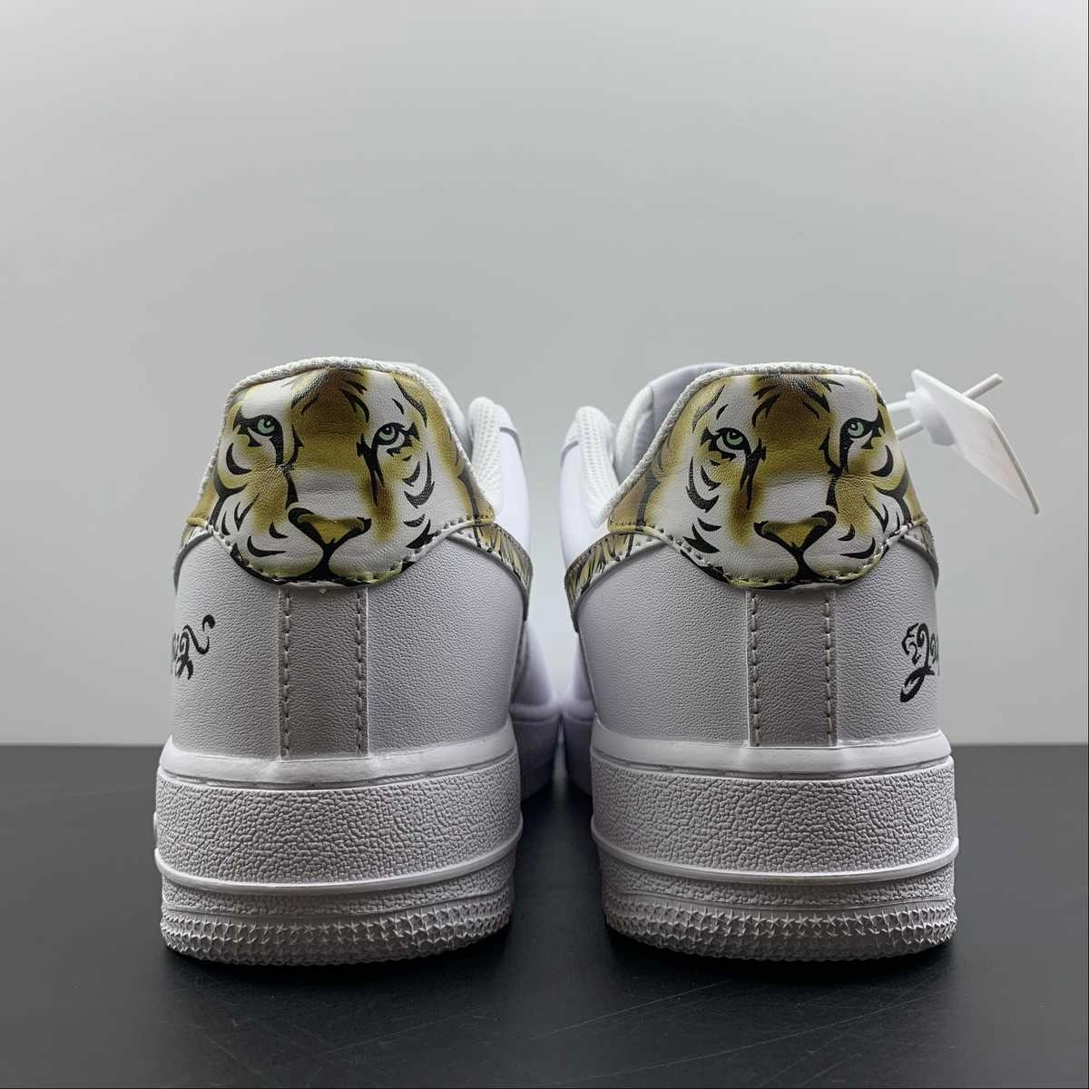 Lightweight Sole Moon Step Air Force 1 07 Low Tiger Brown Black White CZ0270-108