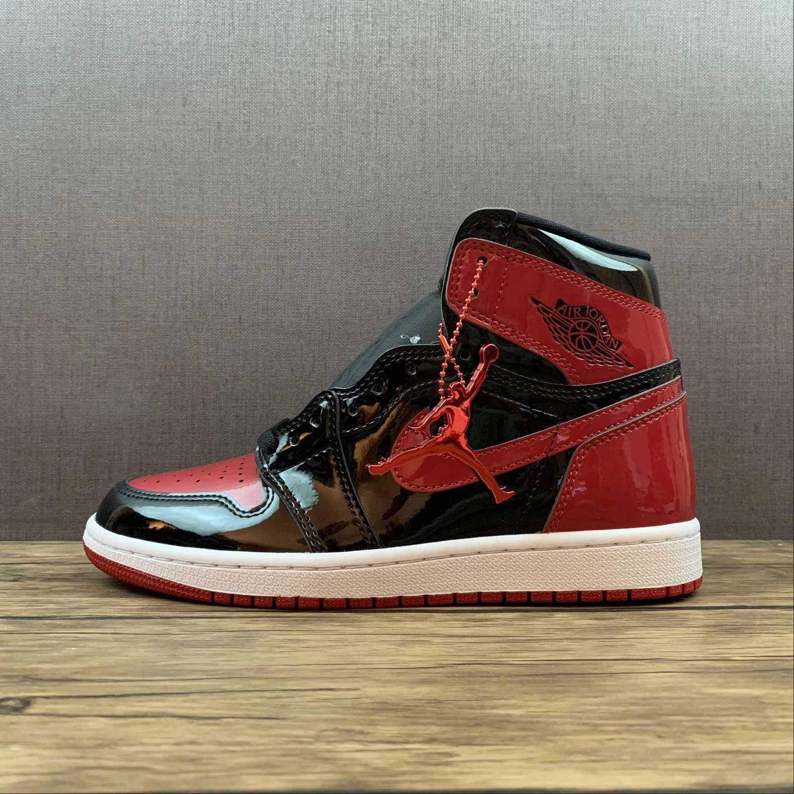 Unbeatable comfort Air Jordan 1 Retro High OG ??Bred Patent?? Black White-Varsity Red (2021)555088-063