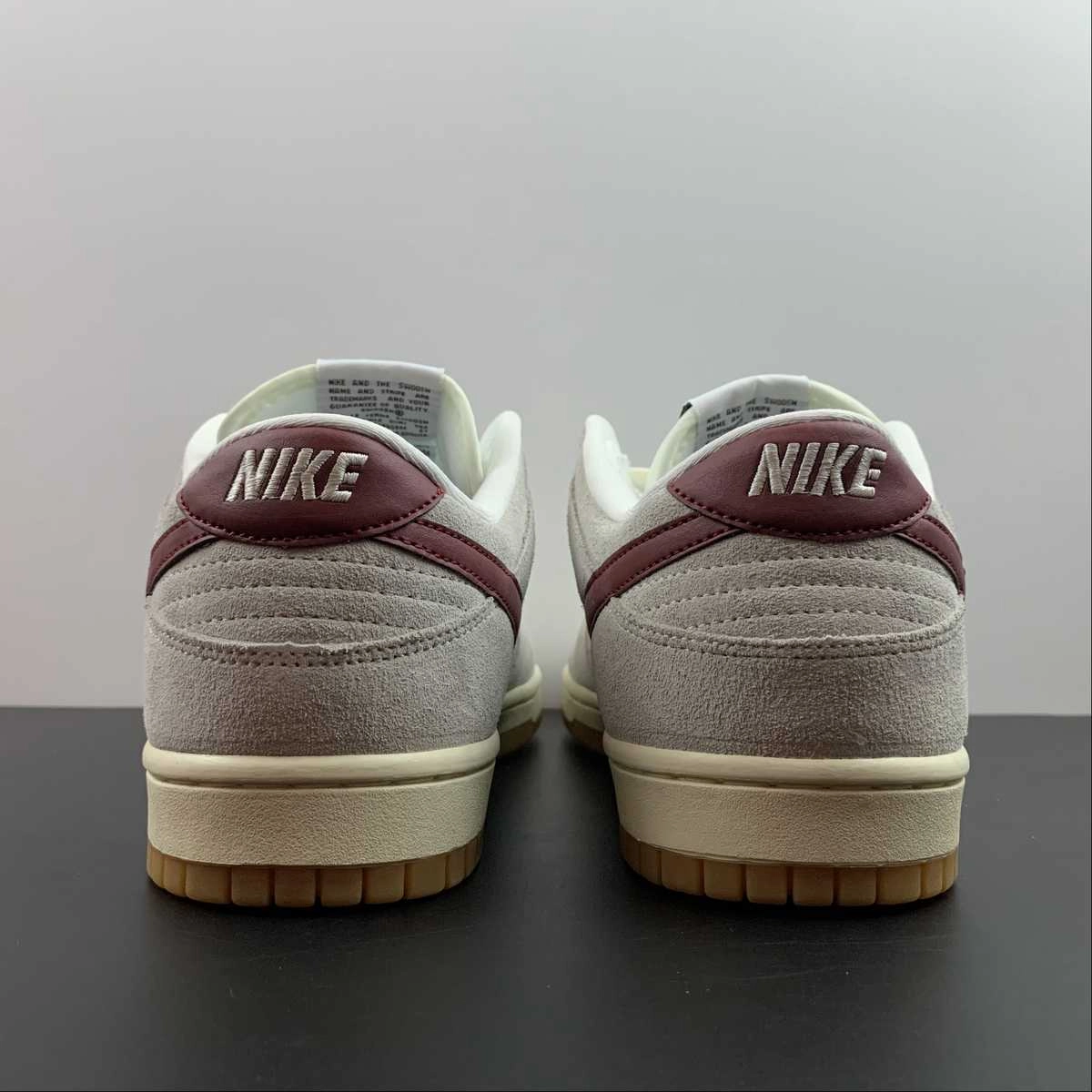 SB Dunk Low Beige Wine Red HC0808-100 No Tie Weekend Fit