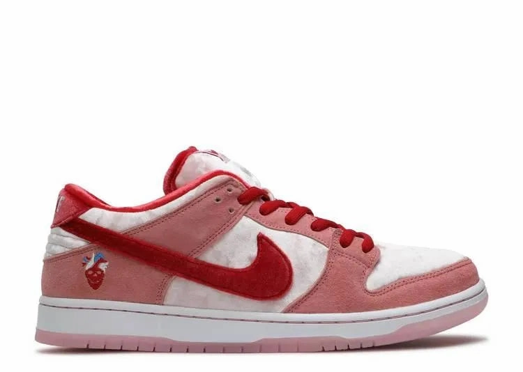 Nike SB Dunk Low Strange Love Lightweight Design Knit Fabric