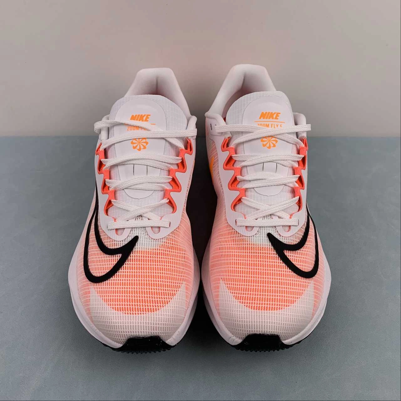 Weekend Fitness Zoom Fly 5 White Bright Crimson Light Orewood Brown Obsidian DM8968-100