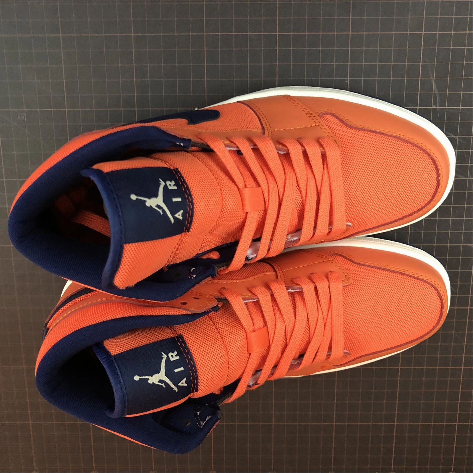 Air Jordan 1 Mid Turf Orange Blue Boid CD7240-804 Shift Friendly Pressure Relief Pads