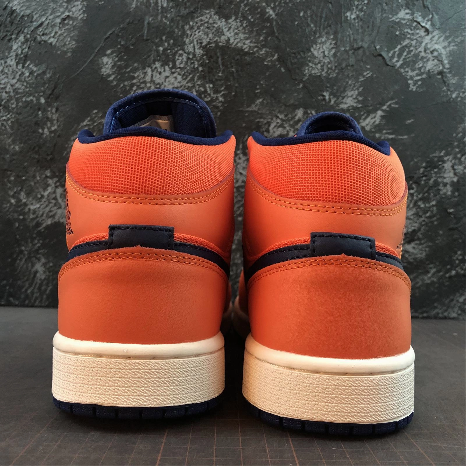 Air Jordan 1 Mid Turf Orange Blue Boid CD7240-804 Road Style Anti Static Lining