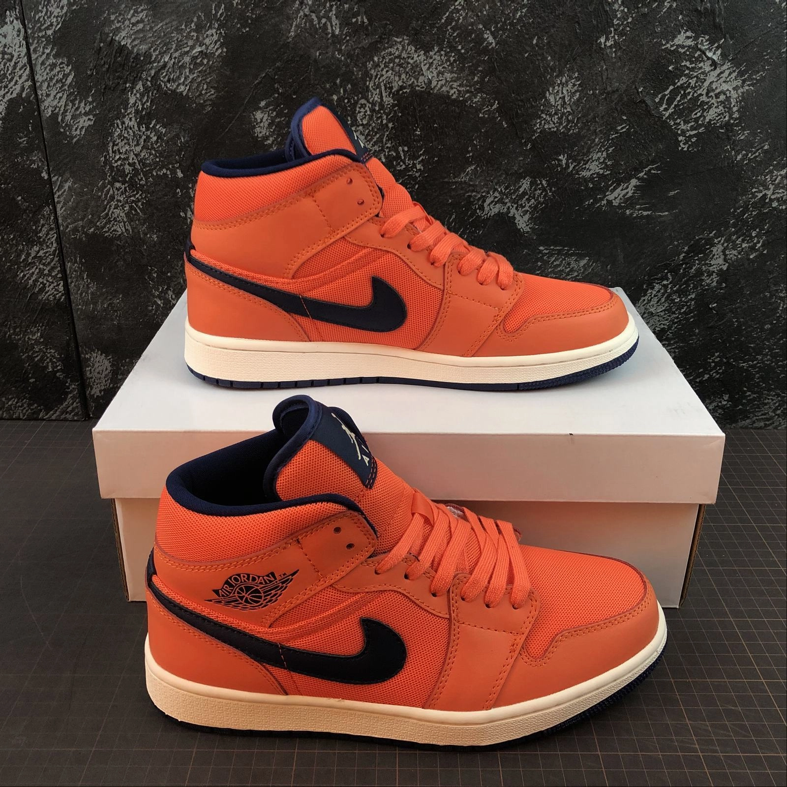 Air Jordan 1 Mid Turf Orange Blue Boid CD7240-804 Canvas Upper Pull   Tab