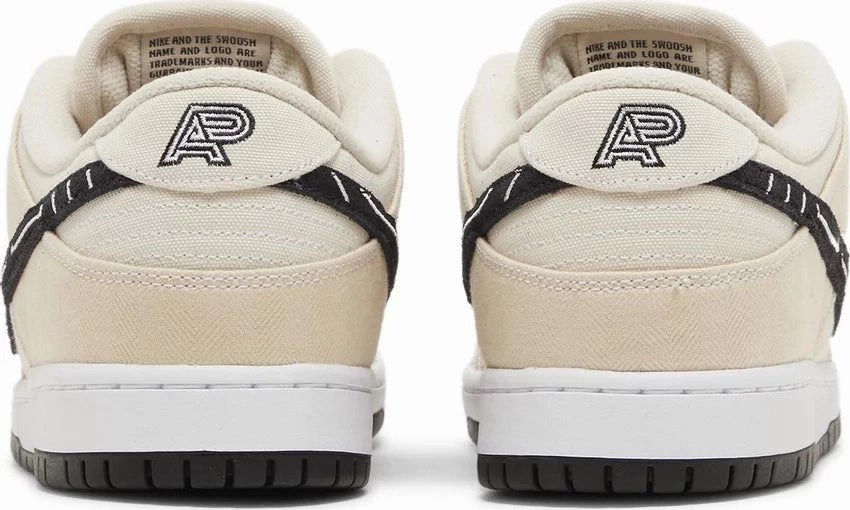 Precision Stitching Nike Dunk Low SB Albino & Preto Jiu Jitsu W