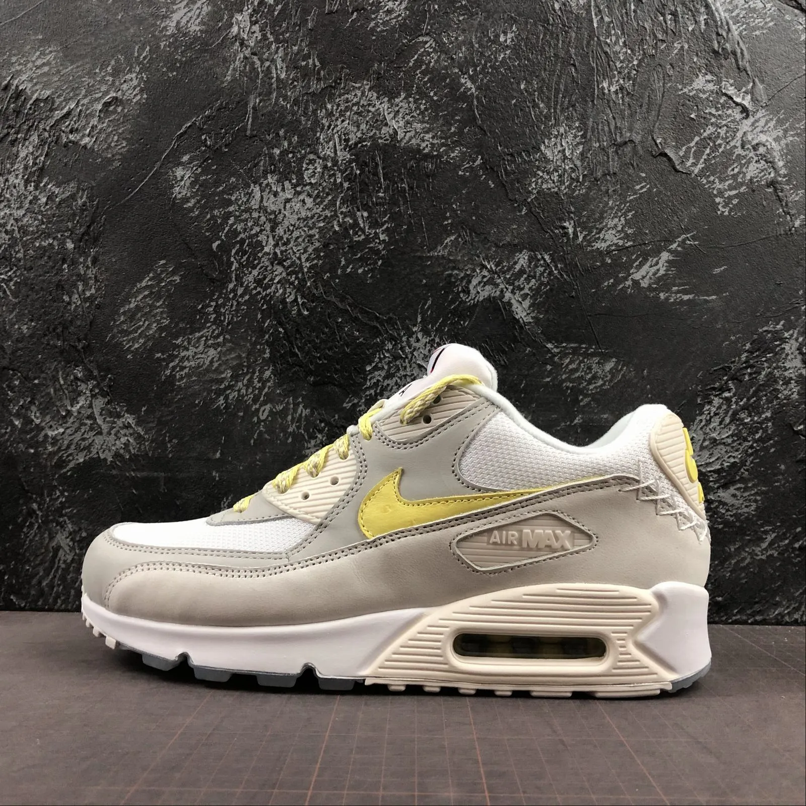 Air Max 90 PRM Side A Light White Frost Lemon Bone CI6394-100 senior running foot - power running shoes