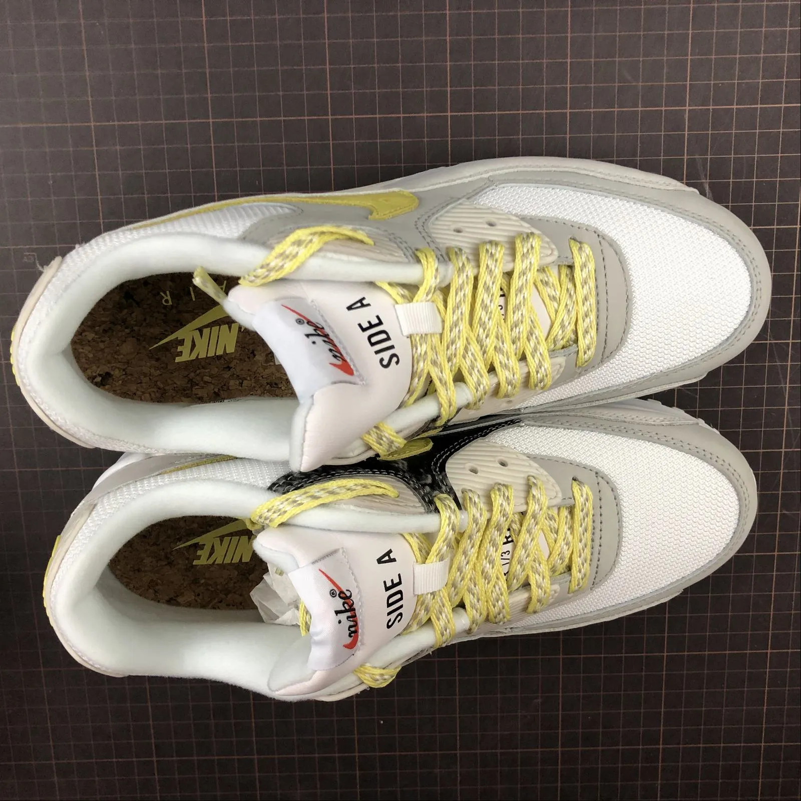 resistance bands running shoes for tempo runs Air Max 90 PRM Side A Light White Frost Lemon Bone CI6394-100